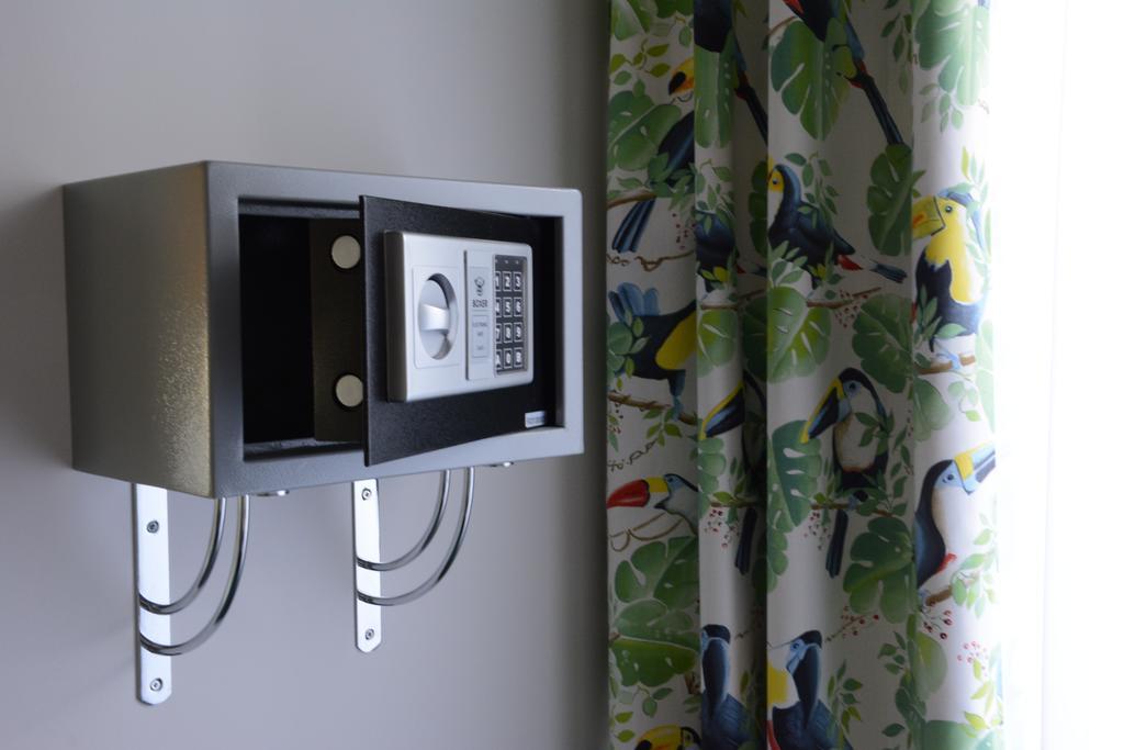 Logis Hotel Du Centre - Halte Ideale En Cyclotourisme Avec Garage A Velos Clos โมลไชม์ ภายนอก รูปภาพ
